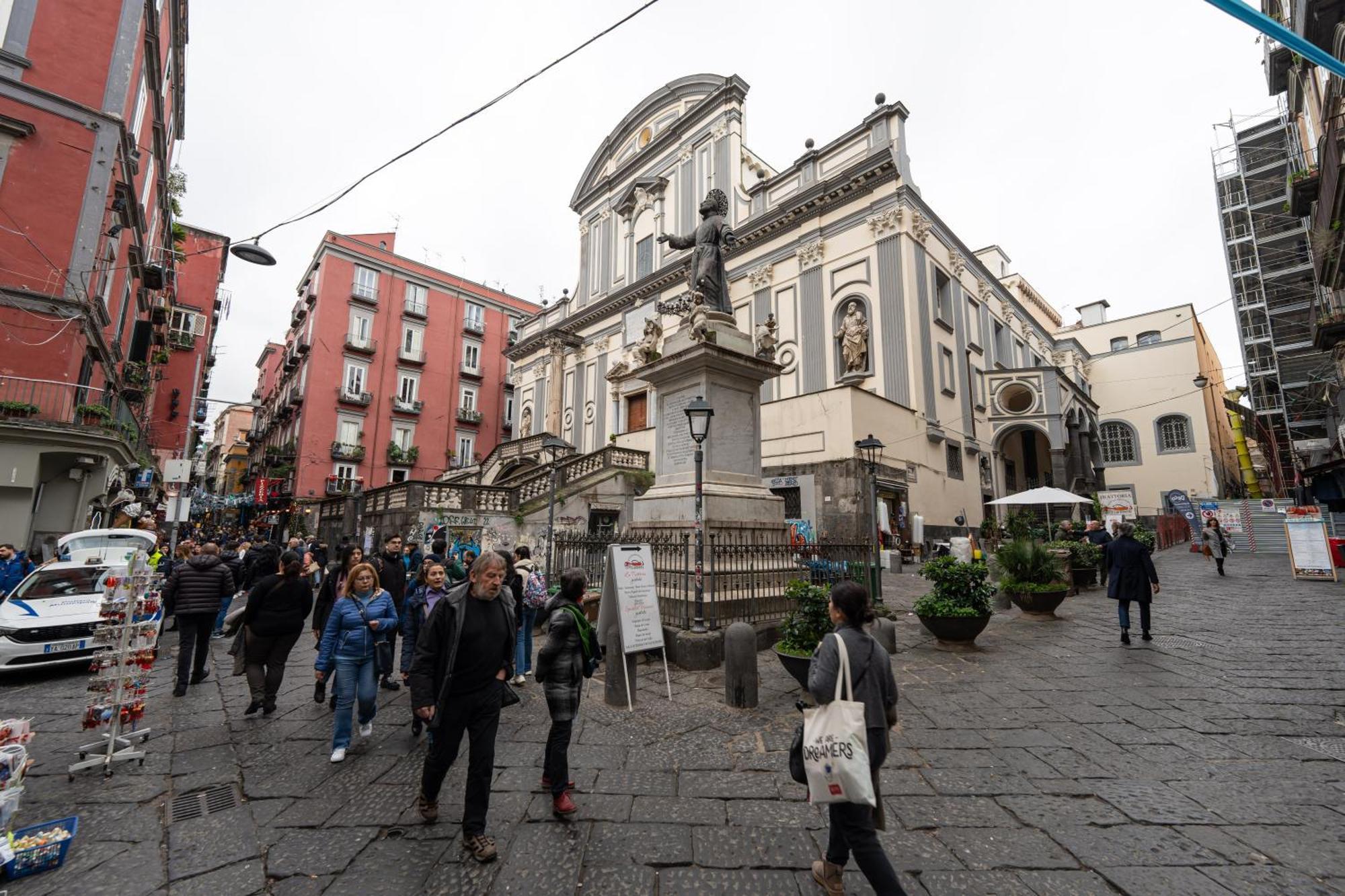 Dimora 5 Santi Hotel Naples Exterior photo